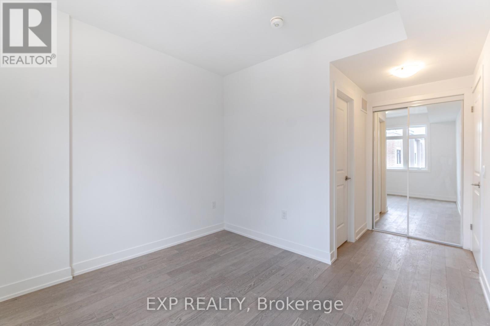 229 - 1062 Douglas Mccurdy Comm Court, Mississauga (Lakeview), Ontario  L5G 0C6 - Photo 20 - W12291131