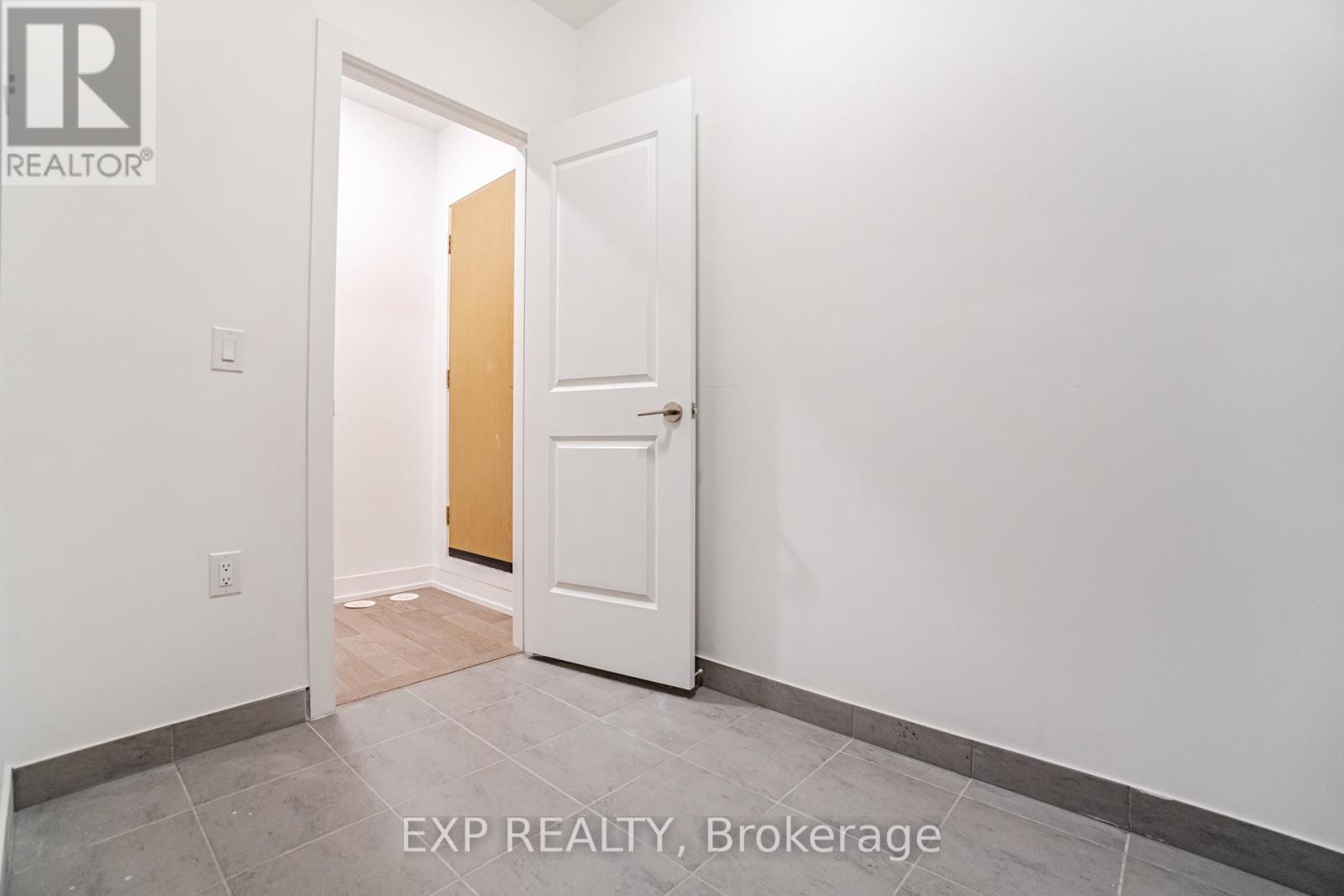229 - 1062 Douglas Mccurdy Comm Court, Mississauga (Lakeview), Ontario  L5G 0C6 - Photo 30 - W12291131
