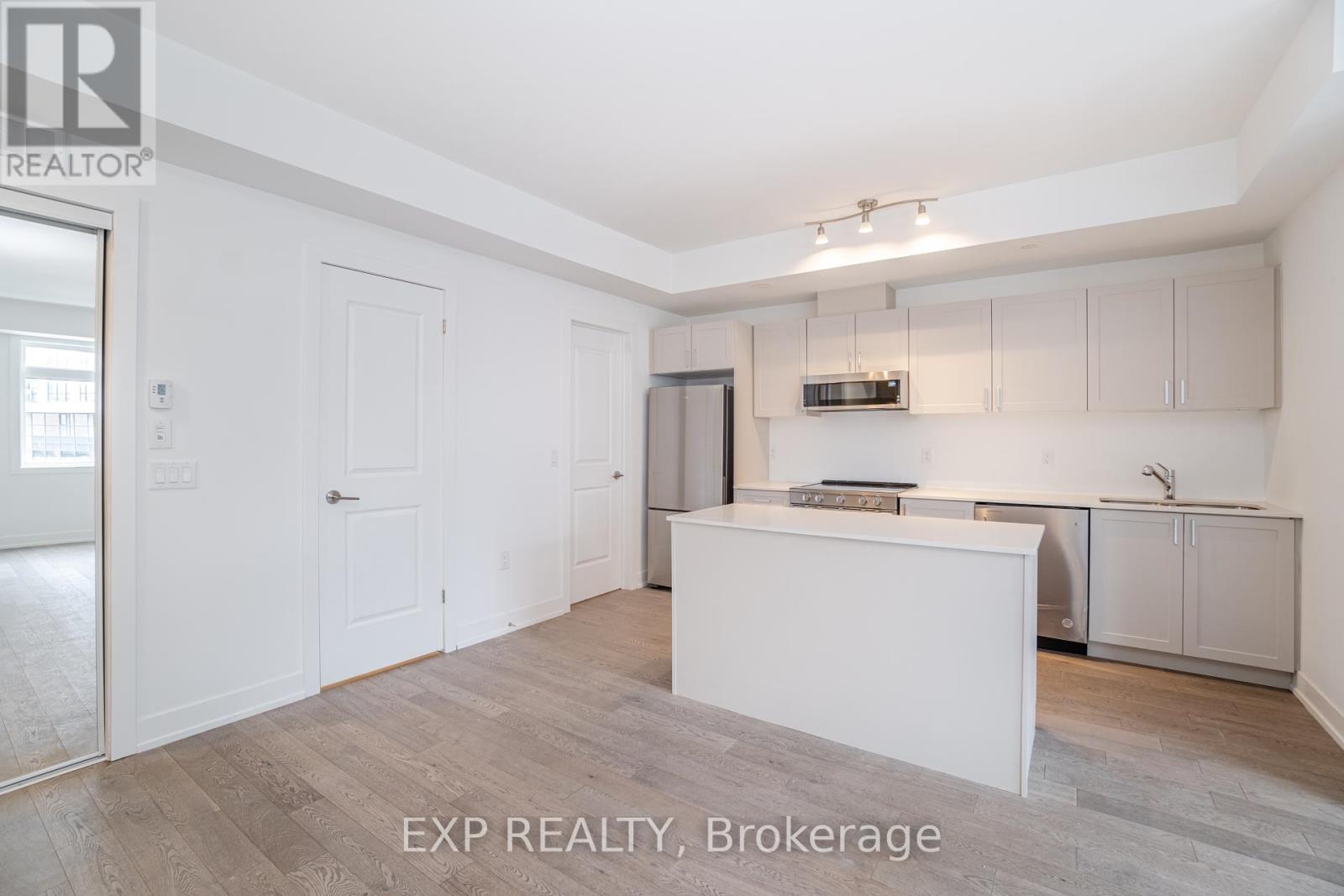 229 - 1062 Douglas Mccurdy Comm Court, Mississauga (Lakeview), Ontario  L5G 0C6 - Photo 7 - W12291131