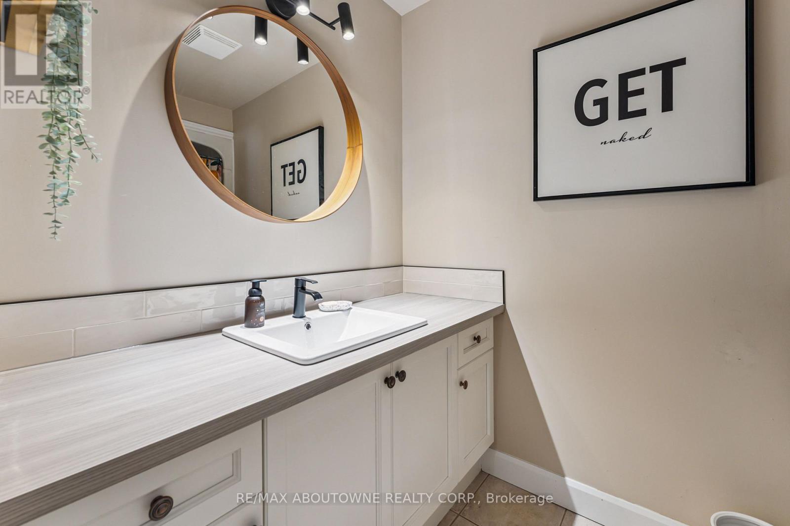 66 Bridgewater Court, Welland (N. Welland), Ontario  L3C 7M6 - Photo 15 - X12291101