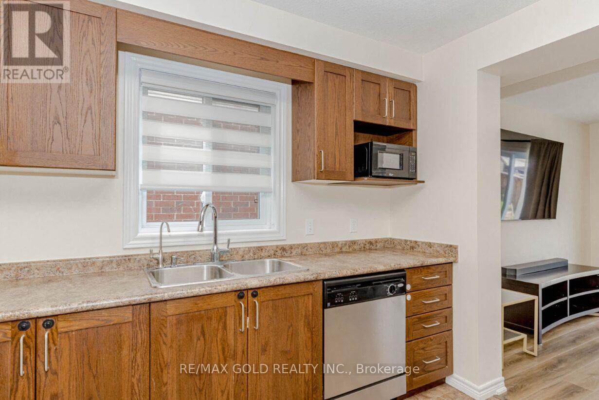 47 Hinrichs Crescent, Cambridge, Ontario  N1T 0A8 - Photo 13 - X12291182