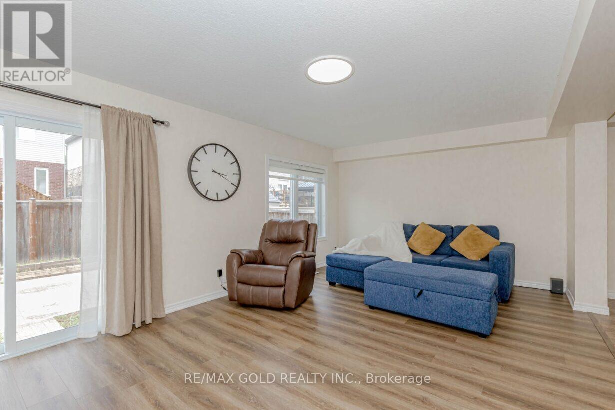 47 Hinrichs Crescent, Cambridge, Ontario  N1T 0A8 - Photo 16 - X12291182