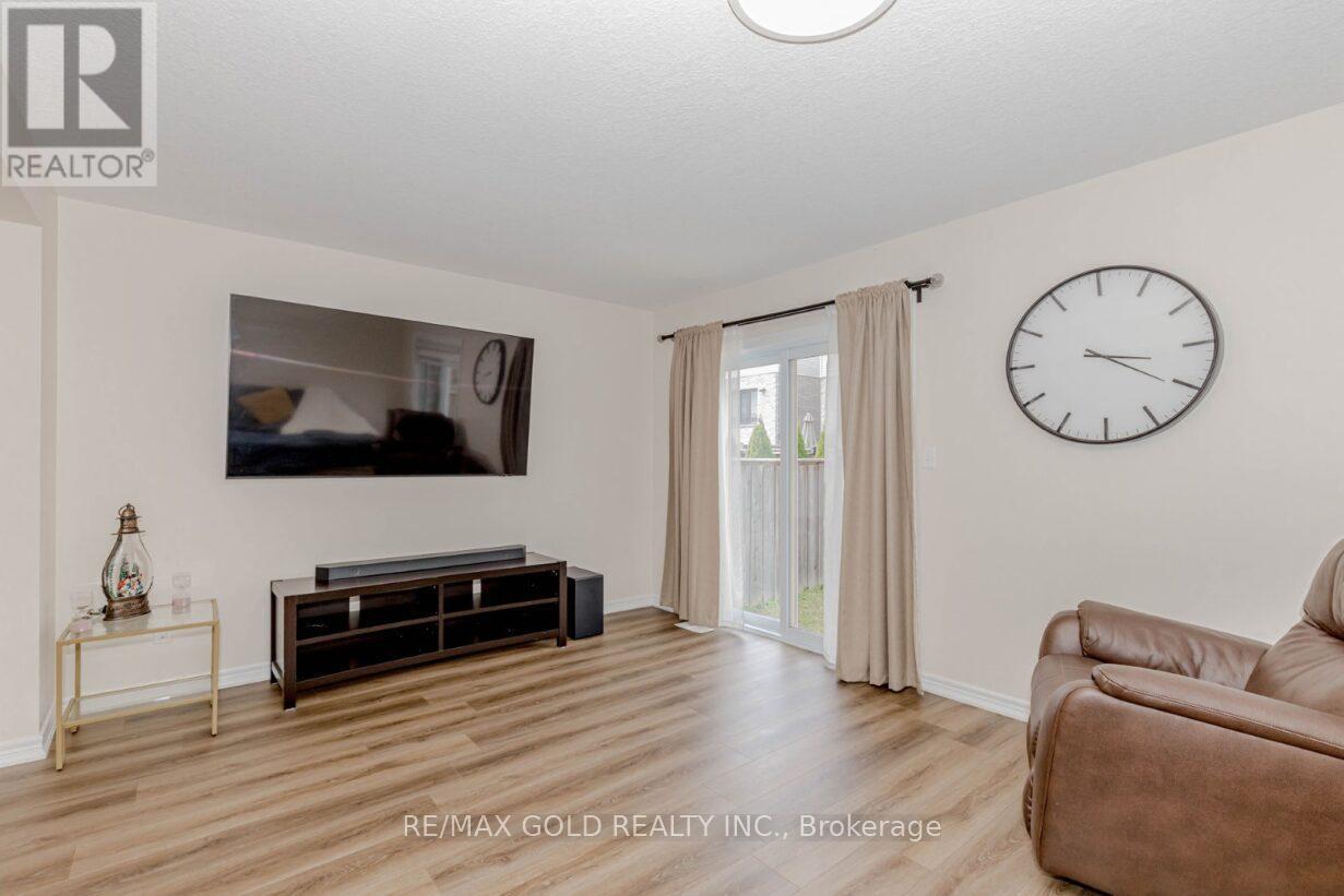 47 Hinrichs Crescent, Cambridge, Ontario  N1T 0A8 - Photo 17 - X12291182