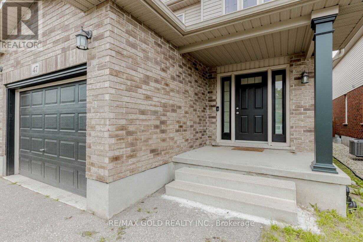 47 Hinrichs Crescent, Cambridge, Ontario  N1T 0A8 - Photo 4 - X12291182