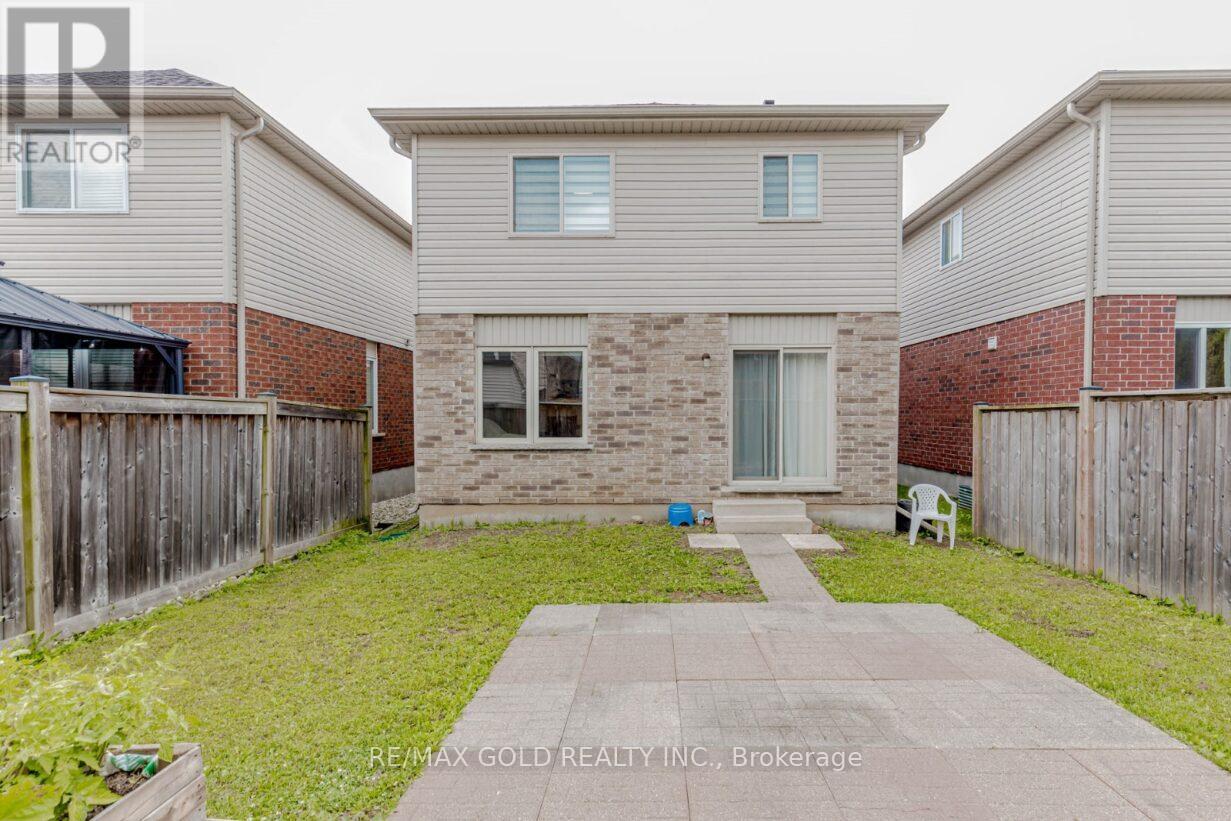 47 Hinrichs Crescent, Cambridge, Ontario  N1T 0A8 - Photo 47 - X12291182