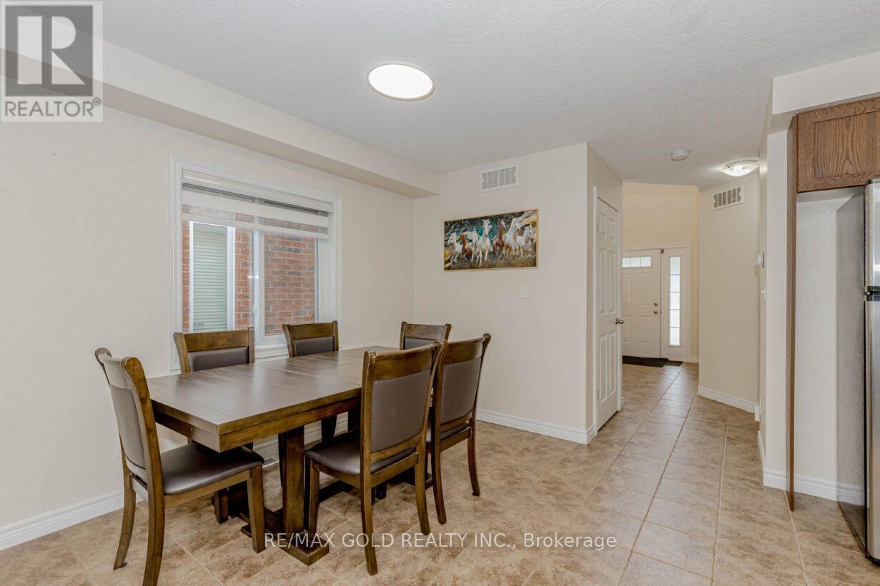47 Hinrichs Crescent, Cambridge, Ontario  N1T 0A8 - Photo 8 - X12291182