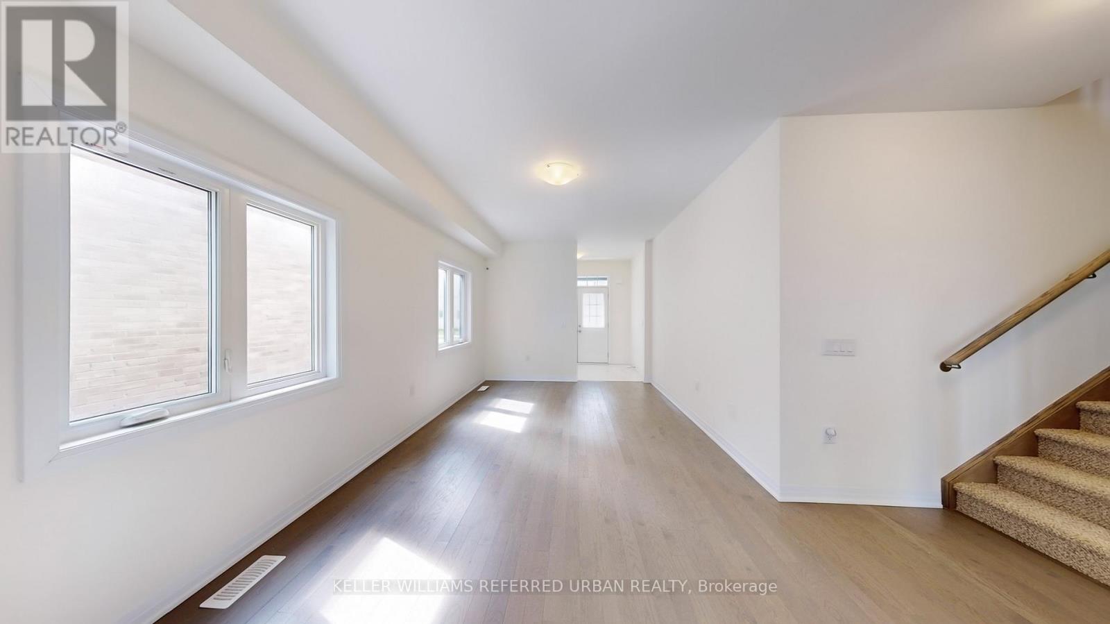 Property at 421 ADELAIDE STREET N image 5
