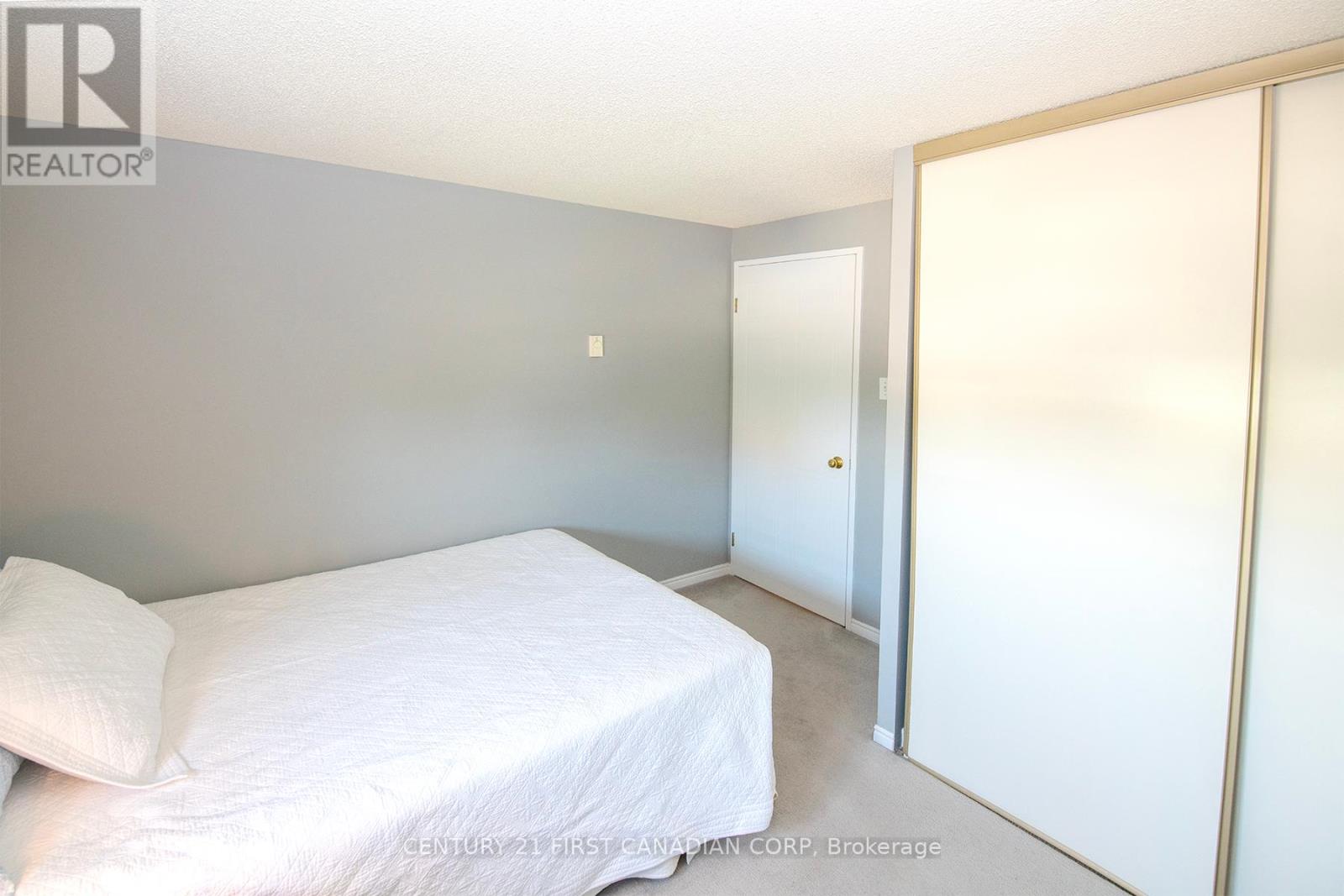 405 - 77 Baseline Road, London South, Ontario  N6J 1V5 - Photo 15 - X12289357