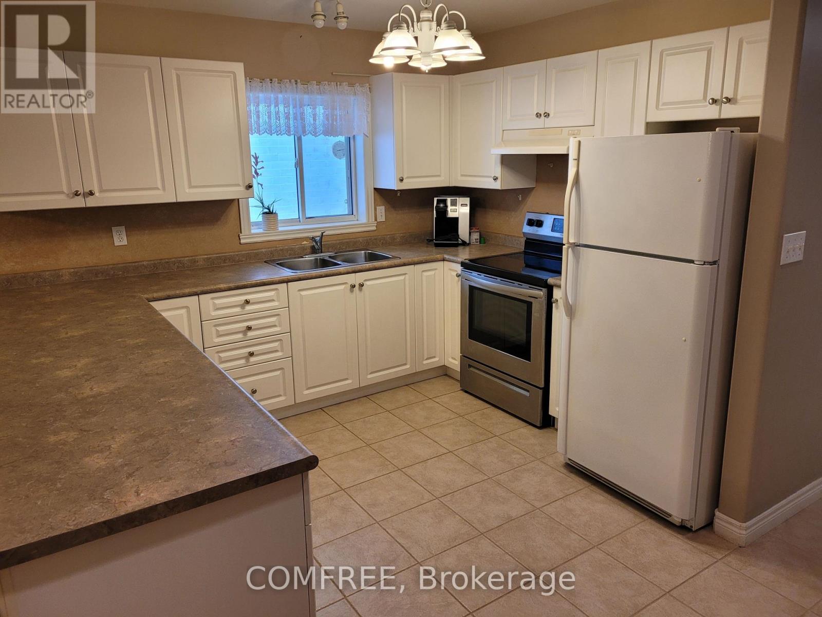 Property at 1720 KIRKLAND AVENUE image 4