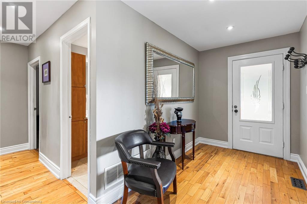 Property at 8759 HERITAGE Road image 4
