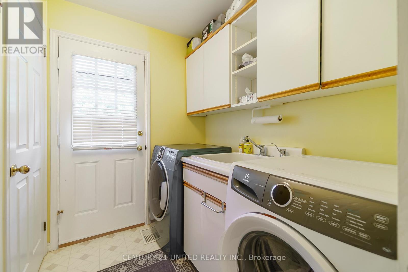 1656 Champlain Drive, Peterborough, Ontario  K9L 1N6 - Photo 25 - X12291400
