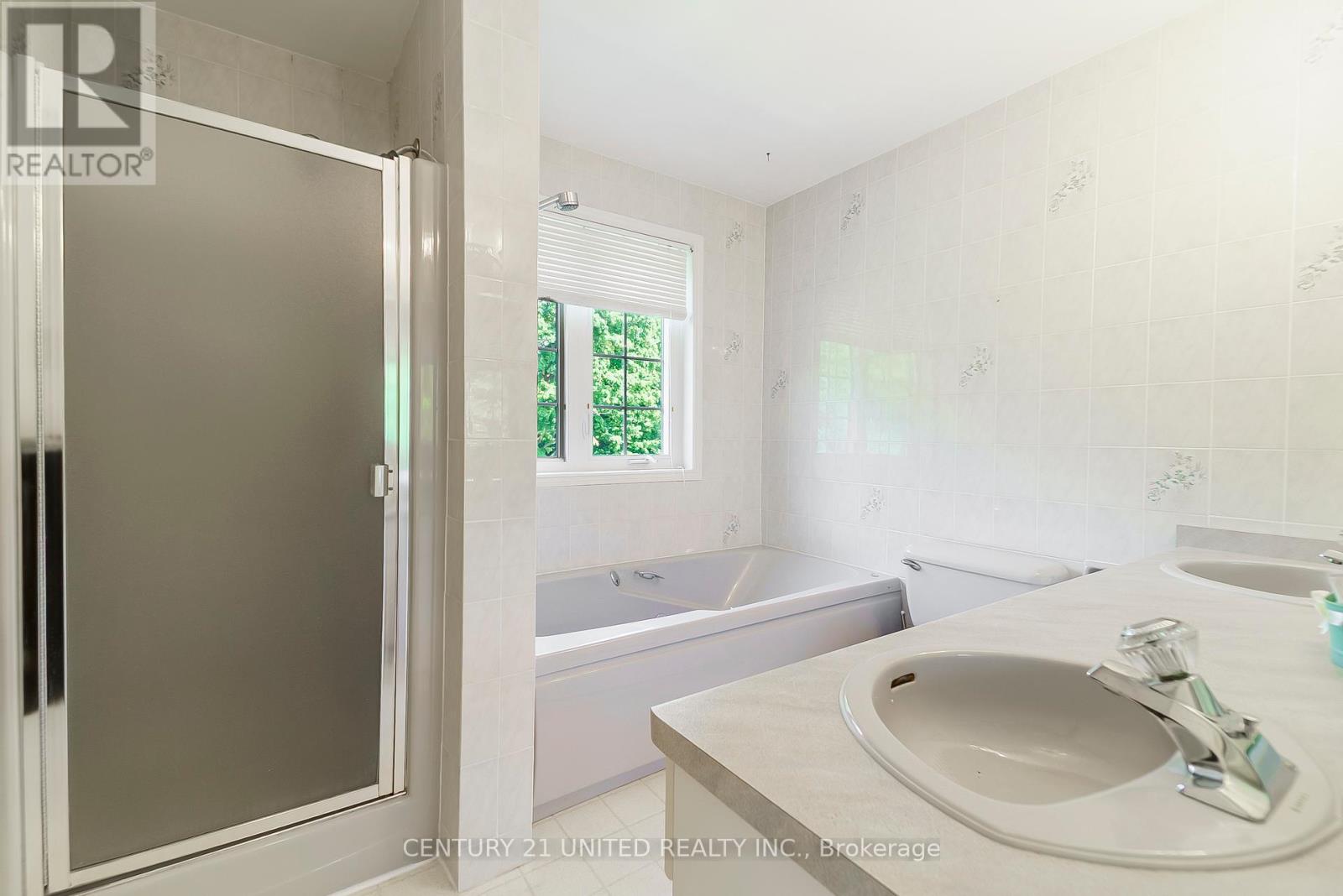 1656 Champlain Drive, Peterborough, Ontario  K9L 1N6 - Photo 35 - X12291400