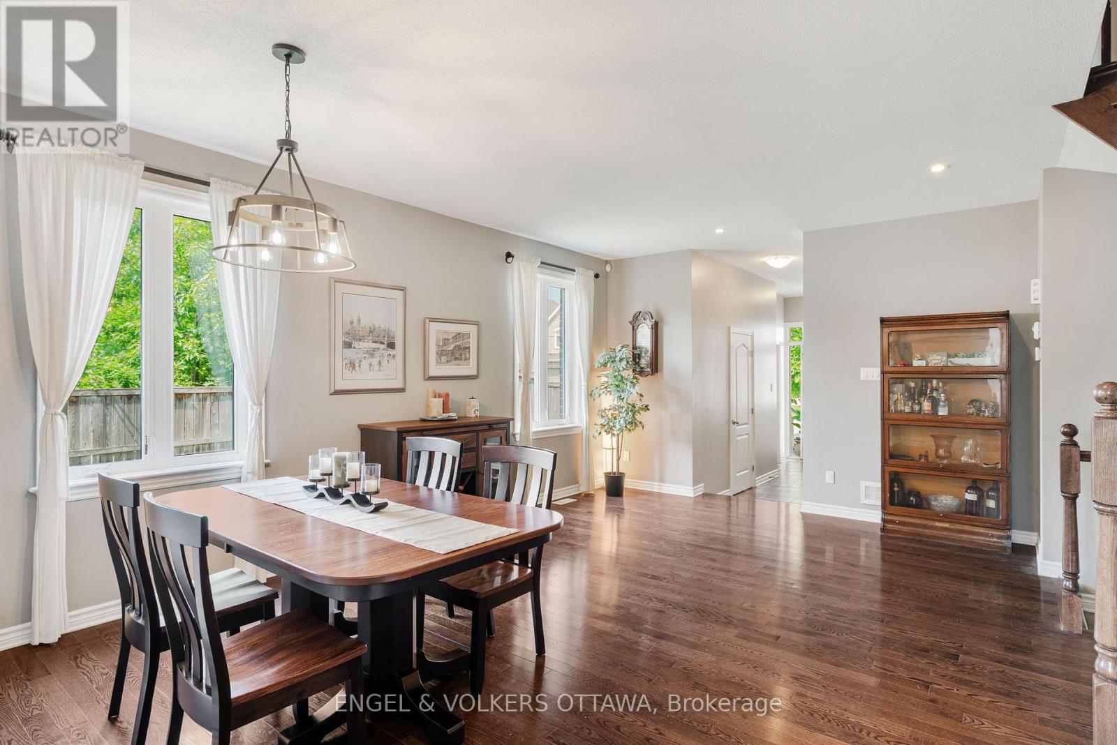Property at 641 WILLOWMERE WAY image 5