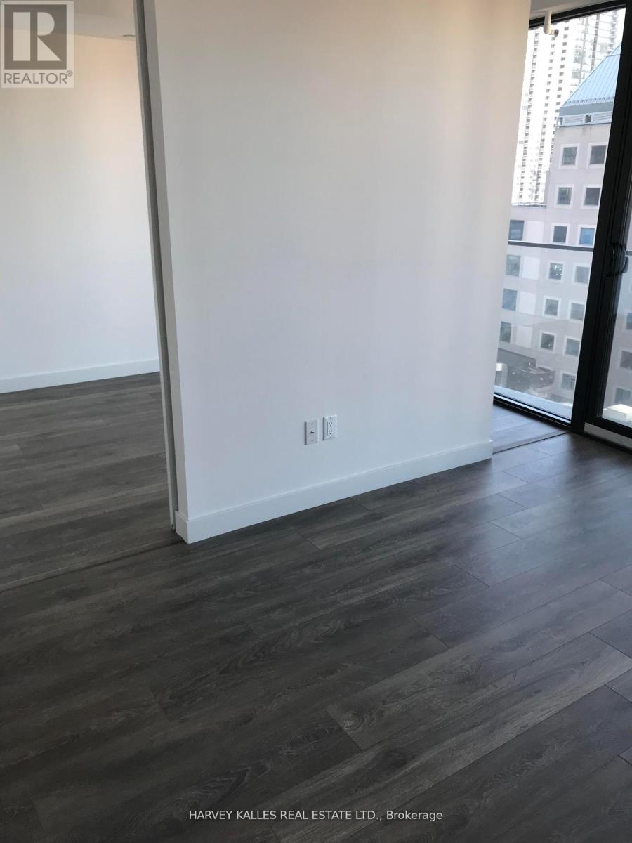 1002 - 215 Queen Street W, Toronto, Ontario  M5V 0P5 - Photo 7 - C12291286