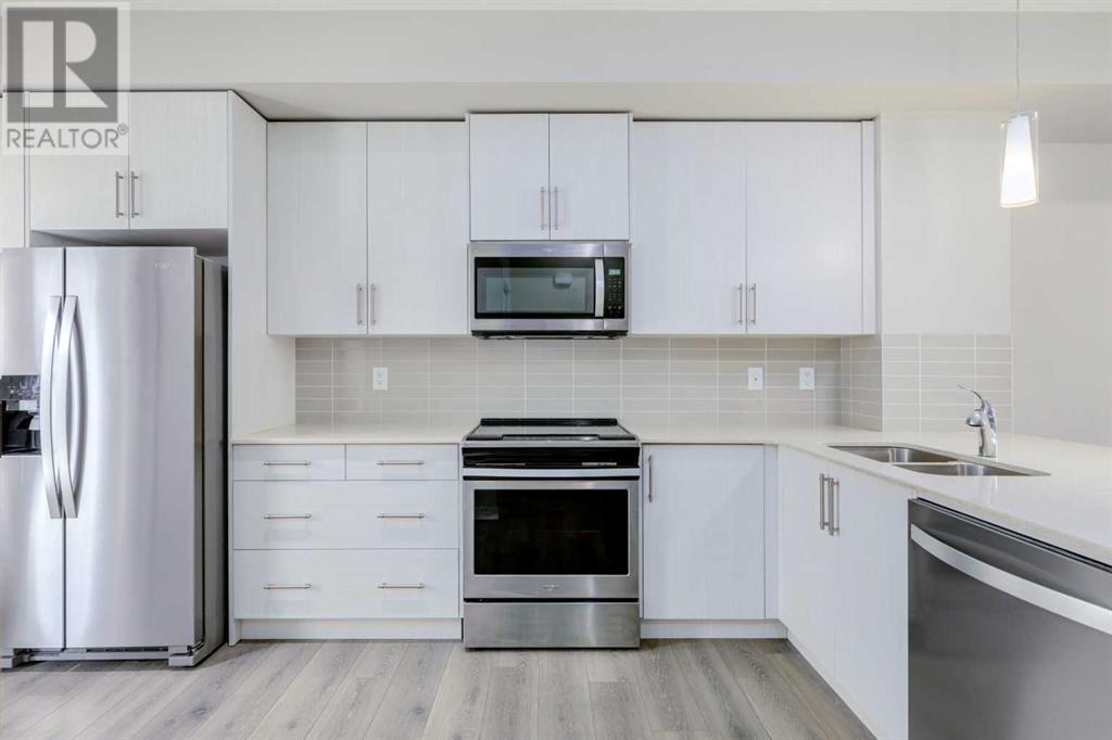 Property at 18 Legacy Path SE image 2
