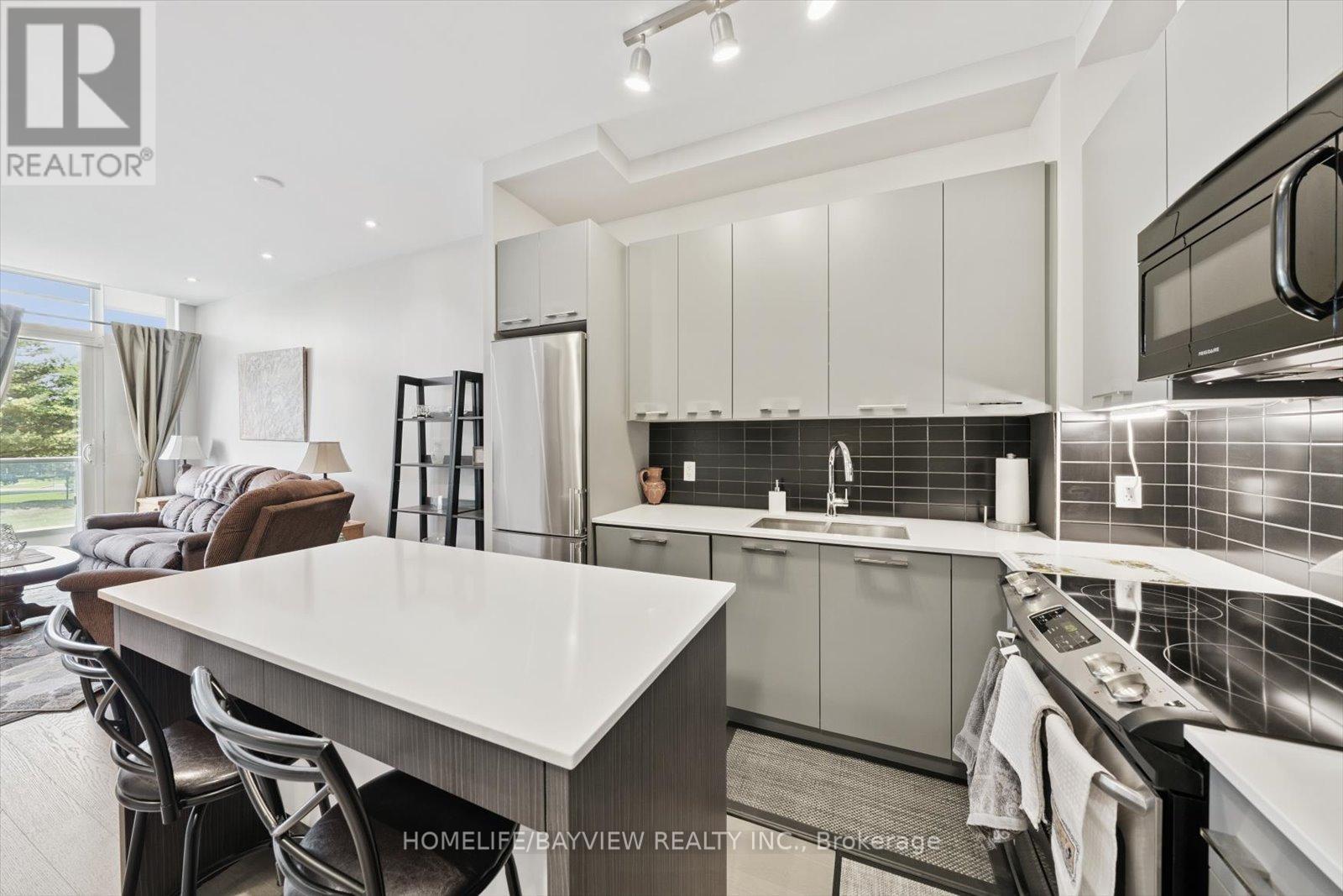 220 - 9471 Yonge Street, Richmond Hill, Ontario  L4C 1V4 - Photo 13 - N12291260