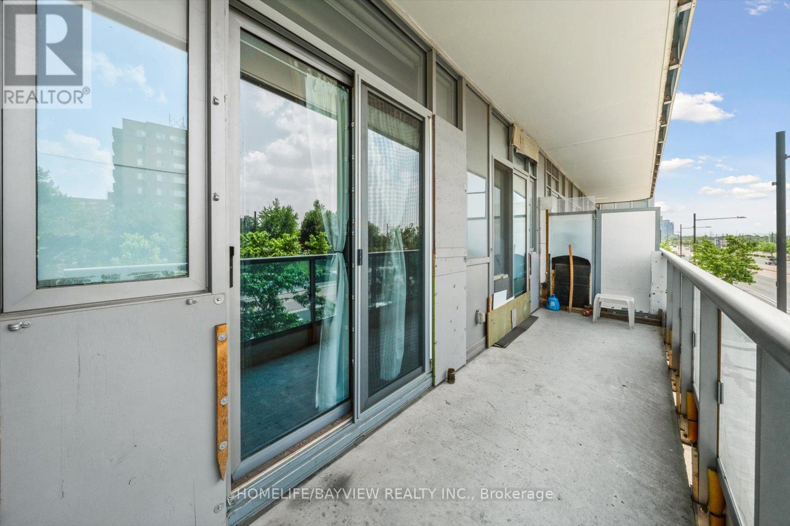 220 - 9471 Yonge Street, Richmond Hill, Ontario  L4C 1V4 - Photo 19 - N12291260