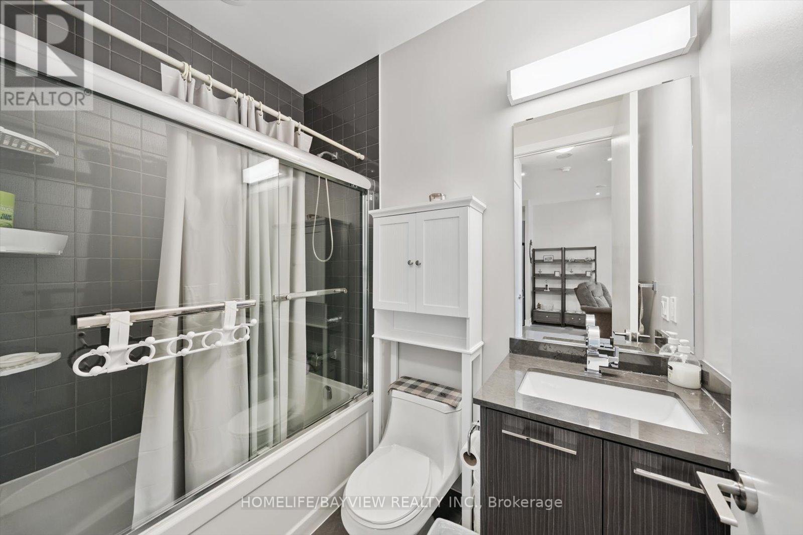 220 - 9471 Yonge Street, Richmond Hill, Ontario  L4C 1V4 - Photo 27 - N12291260