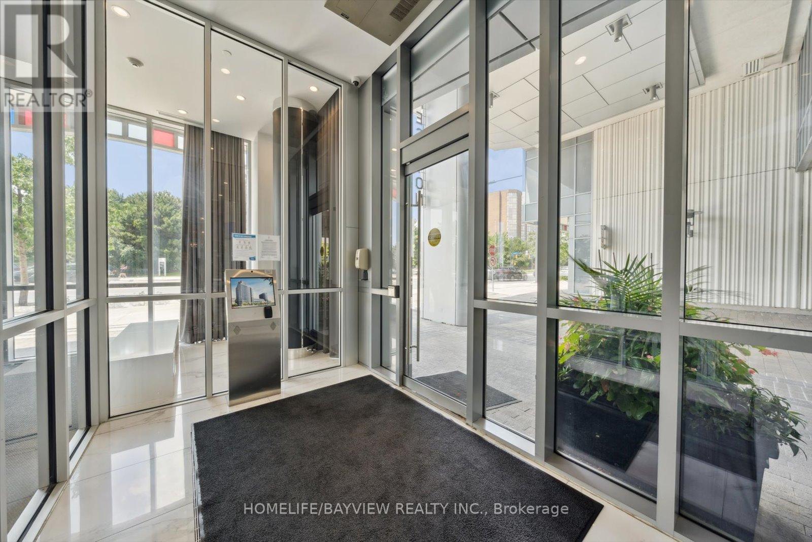 220 - 9471 Yonge Street, Richmond Hill, Ontario  L4C 1V4 - Photo 4 - N12291260