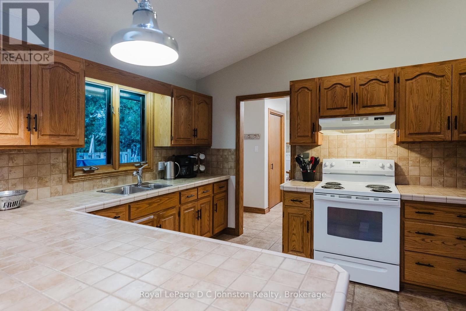 30 Cedar Bush Drive, Saugeen Shores, Ontario  N0H 2L0 - Photo 16 - X12291439