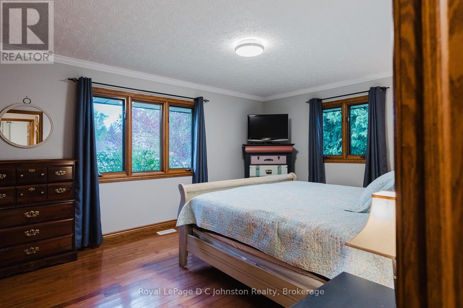 30 Cedar Bush Drive, Saugeen Shores, Ontario  N0H 2L0 - Photo 31 - X12291439