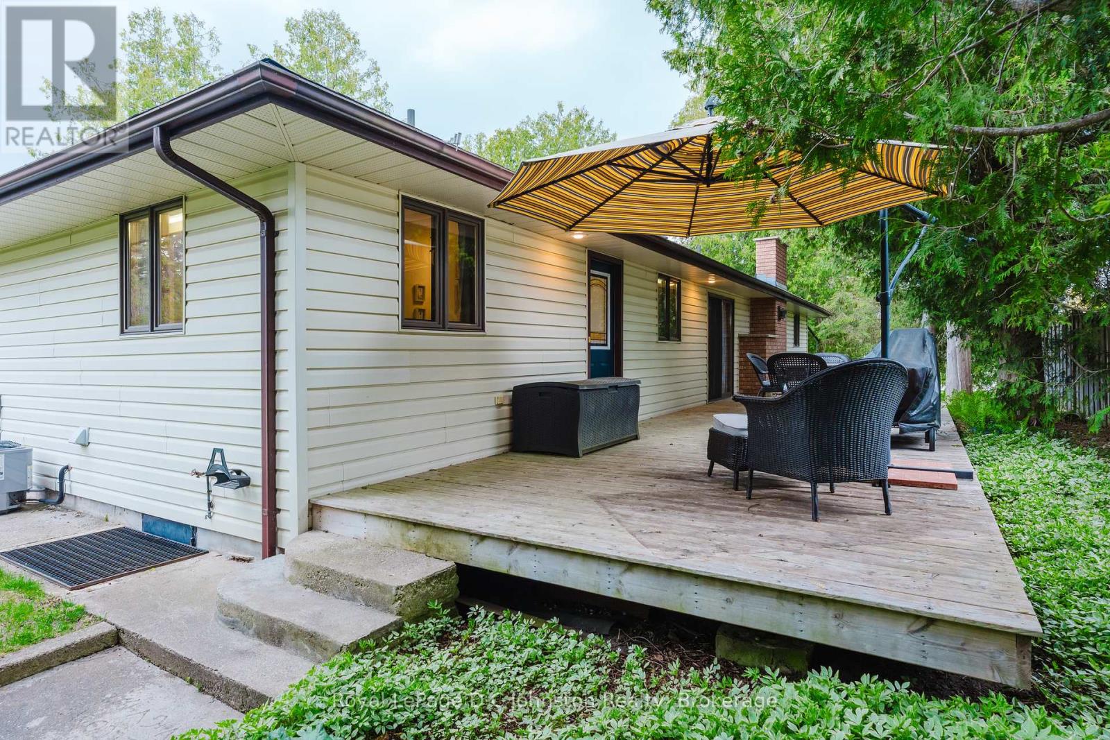 30 Cedar Bush Drive, Saugeen Shores, Ontario  N0H 2L0 - Photo 35 - X12291439