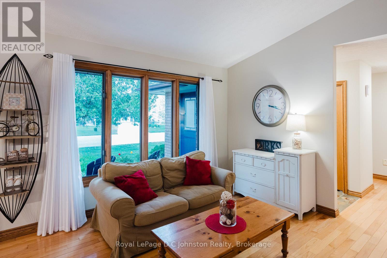 30 Cedar Bush Drive, Saugeen Shores, Ontario  N0H 2L0 - Photo 7 - X12291439