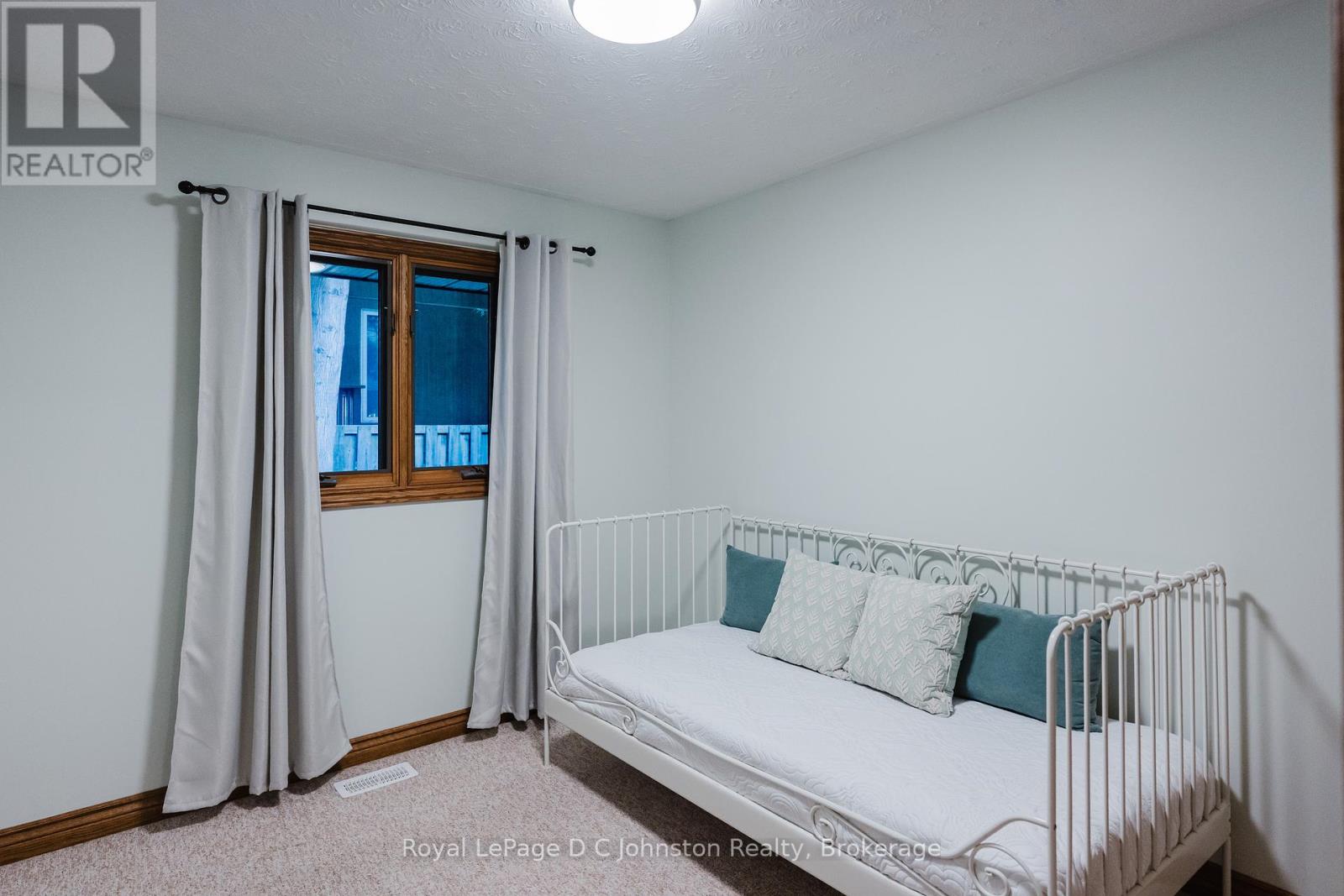 30 Cedar Bush Drive, Saugeen Shores, Ontario  N0H 2L0 - Photo 25 - X12291439