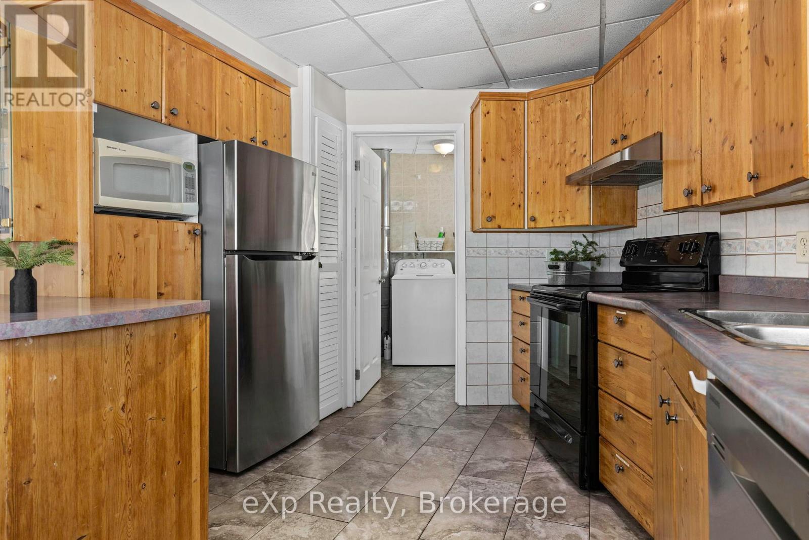 3 Harris Lake Road, Parry Sound Remote Area, Ontario  P0G 1K0 - Photo 5 - X12291475
