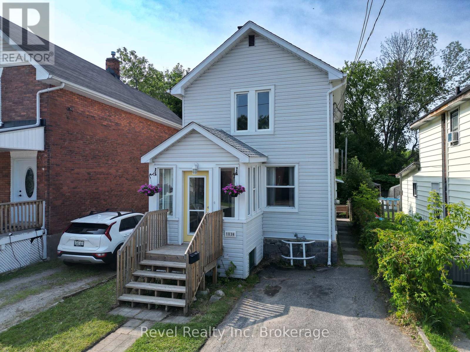 Property at 1038 FERGUSON STREET image 1