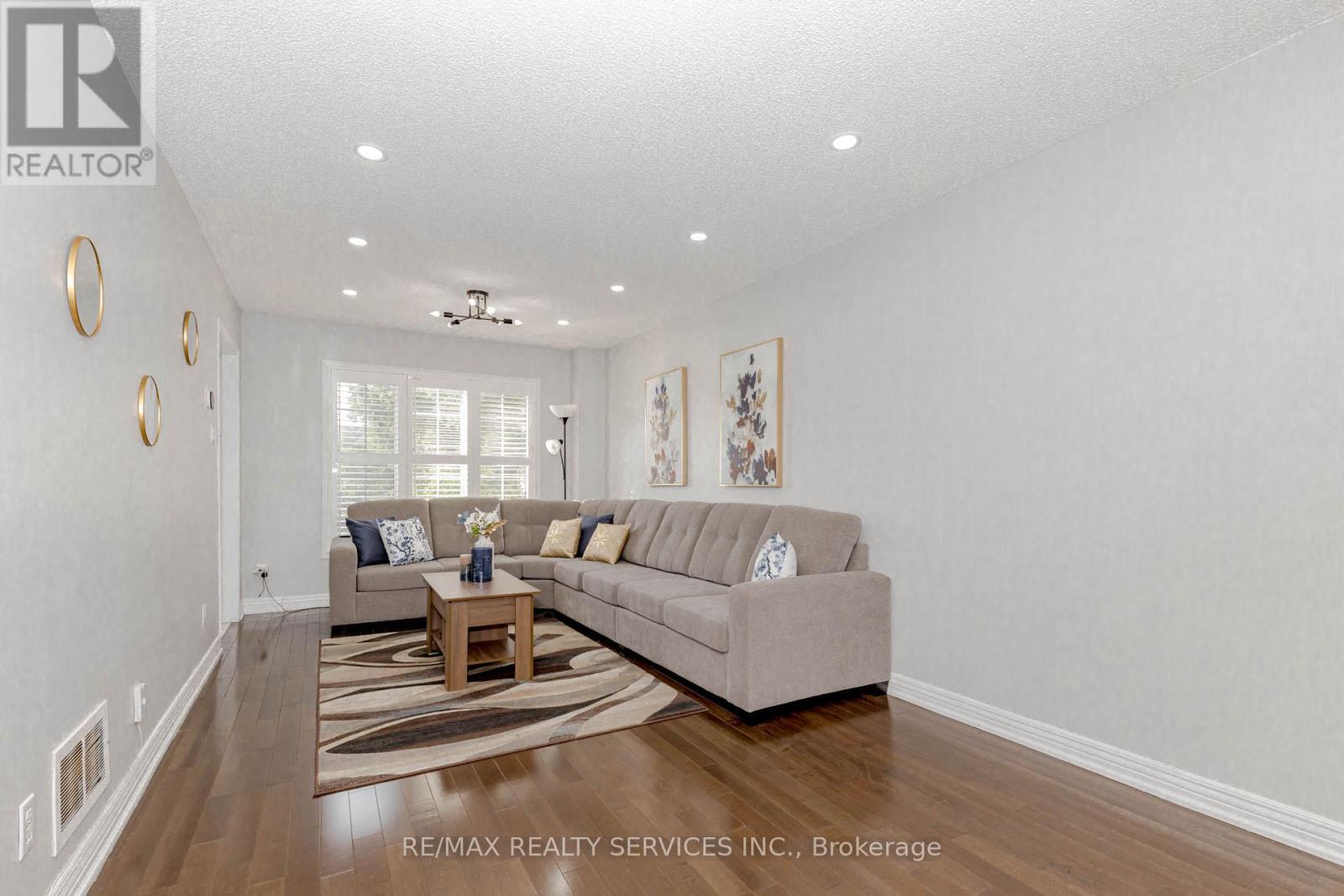 Property at 1135 BELLAROSA LANE image 5
