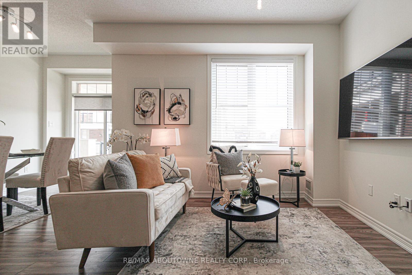 Property at 206 - 2339 SAWGRASS DRIVE image 1