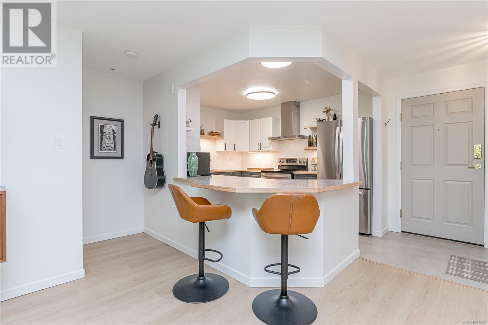 311 5620 Edgewater Lane, Nanaimo, British Columbia  V9T 5K1 - Photo 12 - 1007306