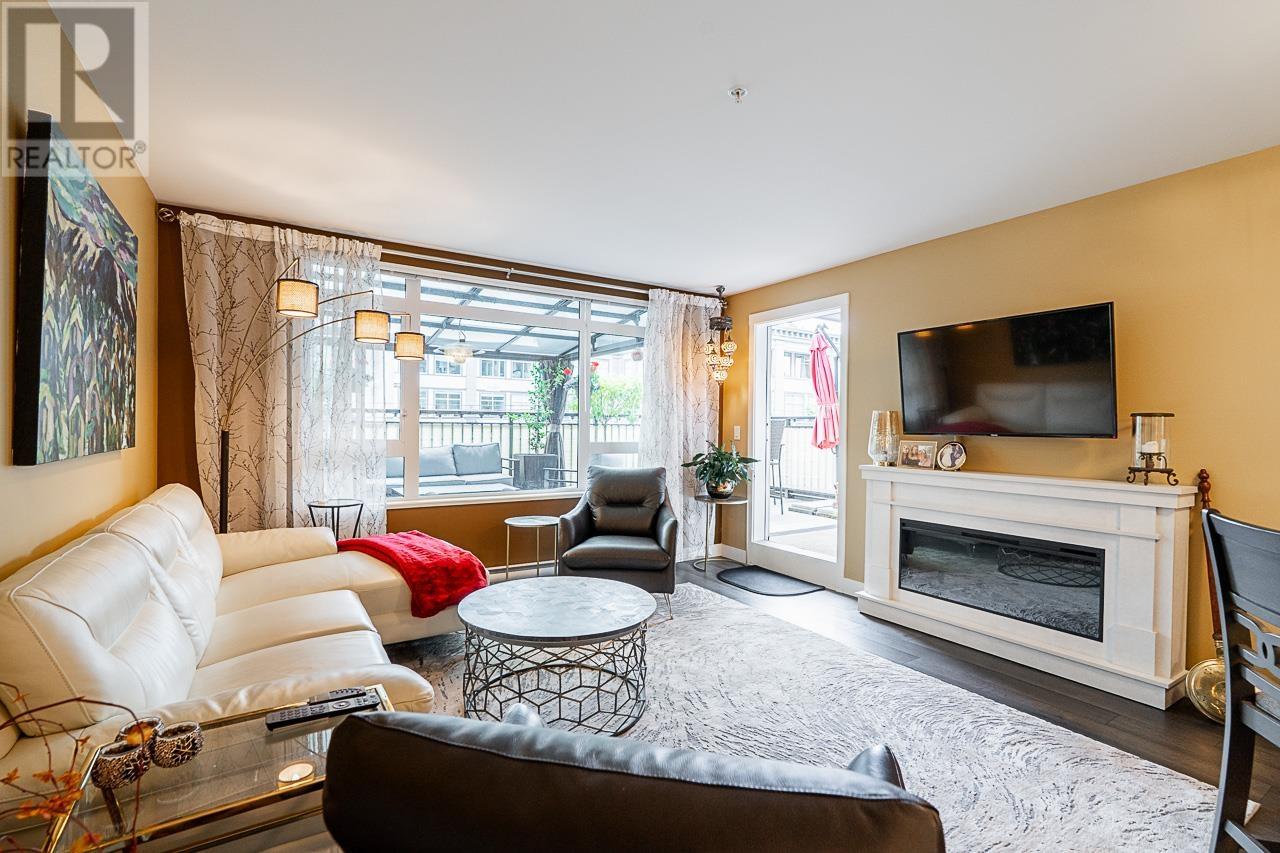 221 2525 Clarke Street, Port Moody, British Columbia  V3H 0J3 - Photo 1 - R3028037