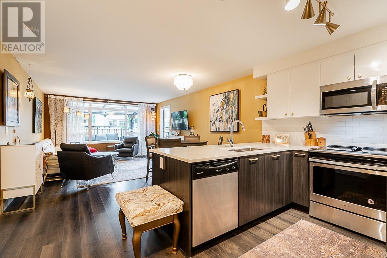 221 2525 Clarke Street, Port Moody, British Columbia  V3H 0J3 - Photo 3 - R3028037