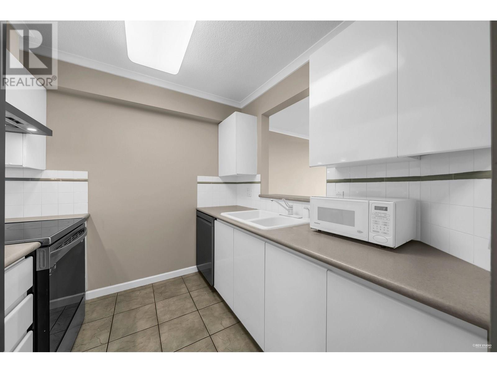 1402 6622 Southoaks Crescent, Burnaby, British Columbia  V5E 4K2 - Photo 11 - R2998554
