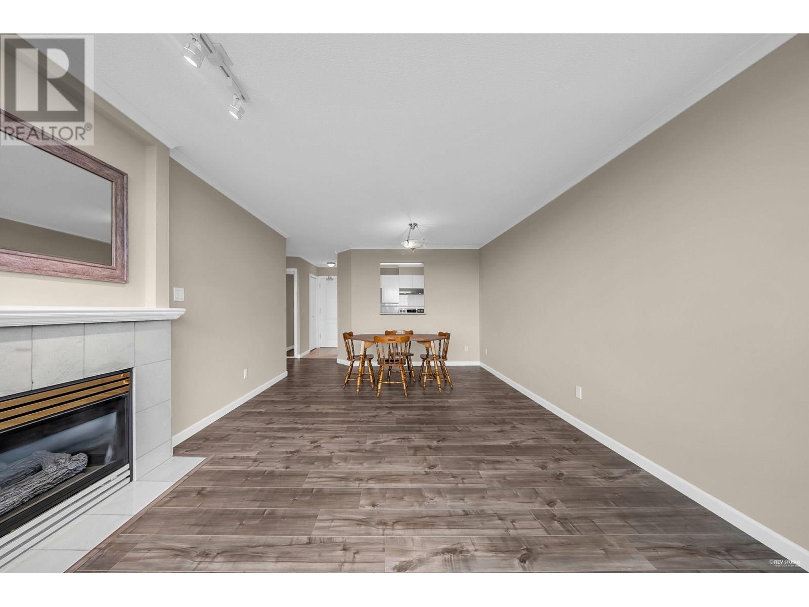 1402 6622 Southoaks Crescent, Burnaby, British Columbia  V5E 4K2 - Photo 8 - R2998554