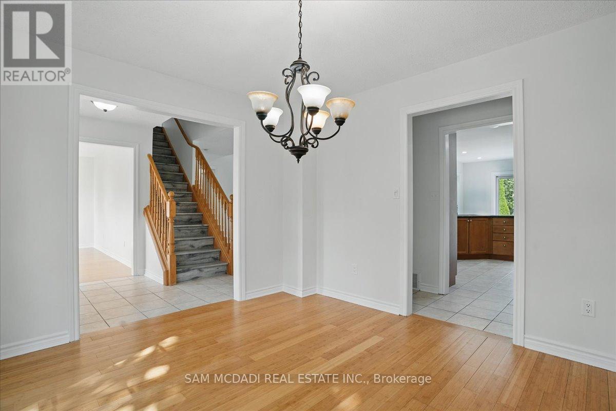 20 - 6 Valley Ridge Lane, Hamilton, Ontario  L8N 2Z7 - Photo 6 - X12291276