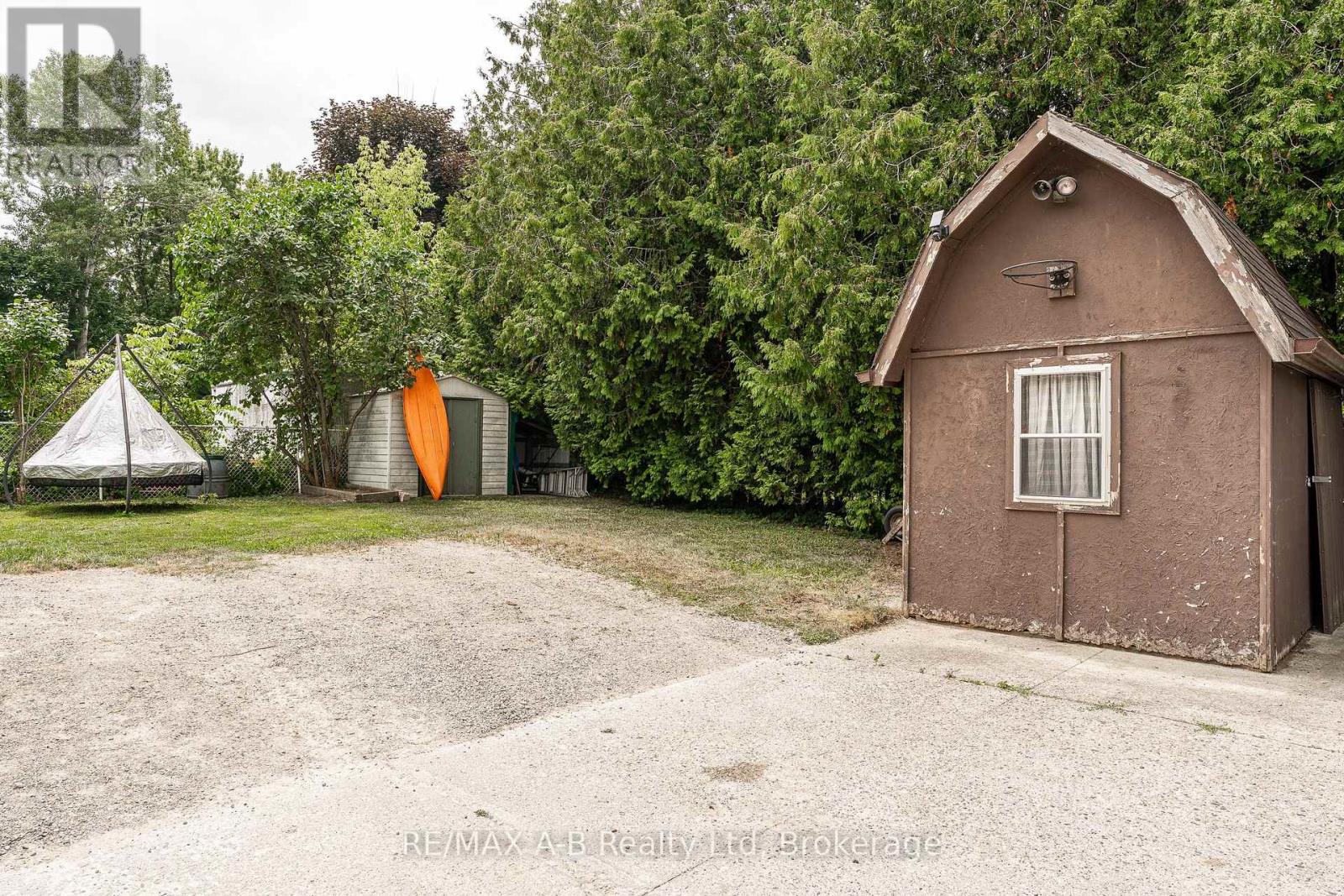 158 James Street N, St. Marys, Ontario  N4X 1B3 - Photo 35 - X12291529