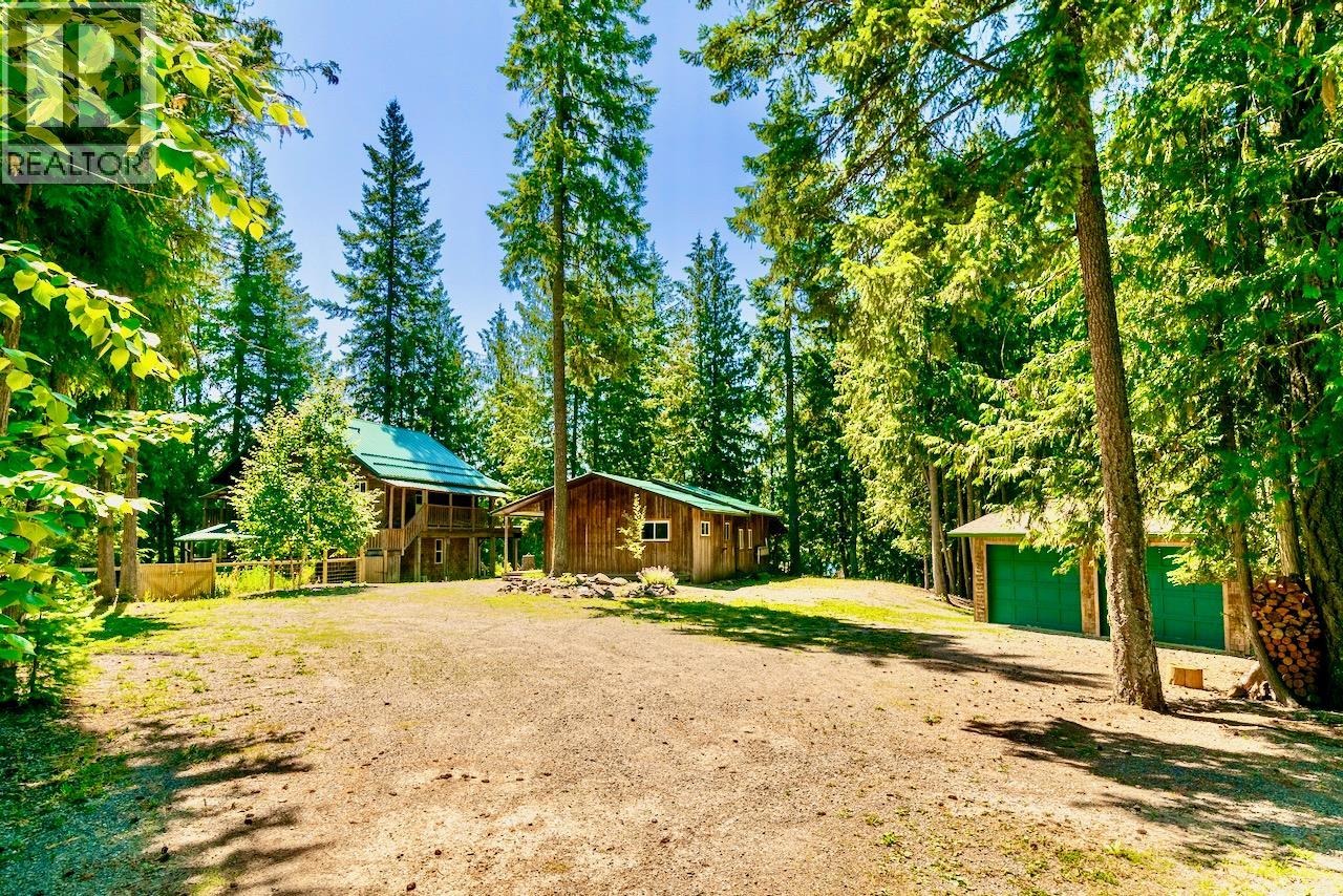 5244 Meadow Creek Road, celista, British Columbia
