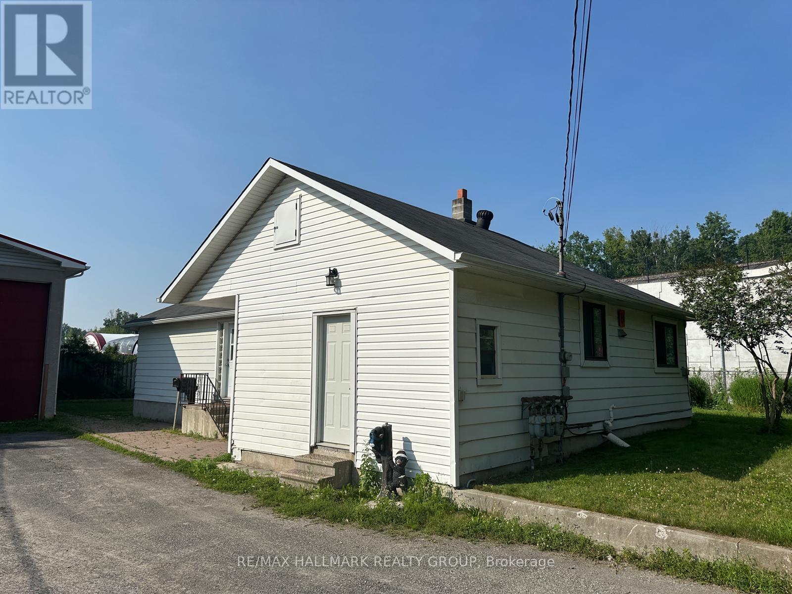 2440 Leitrim Road, Ottawa, Ontario  K1T 3V3 - Photo 18 - X12291506