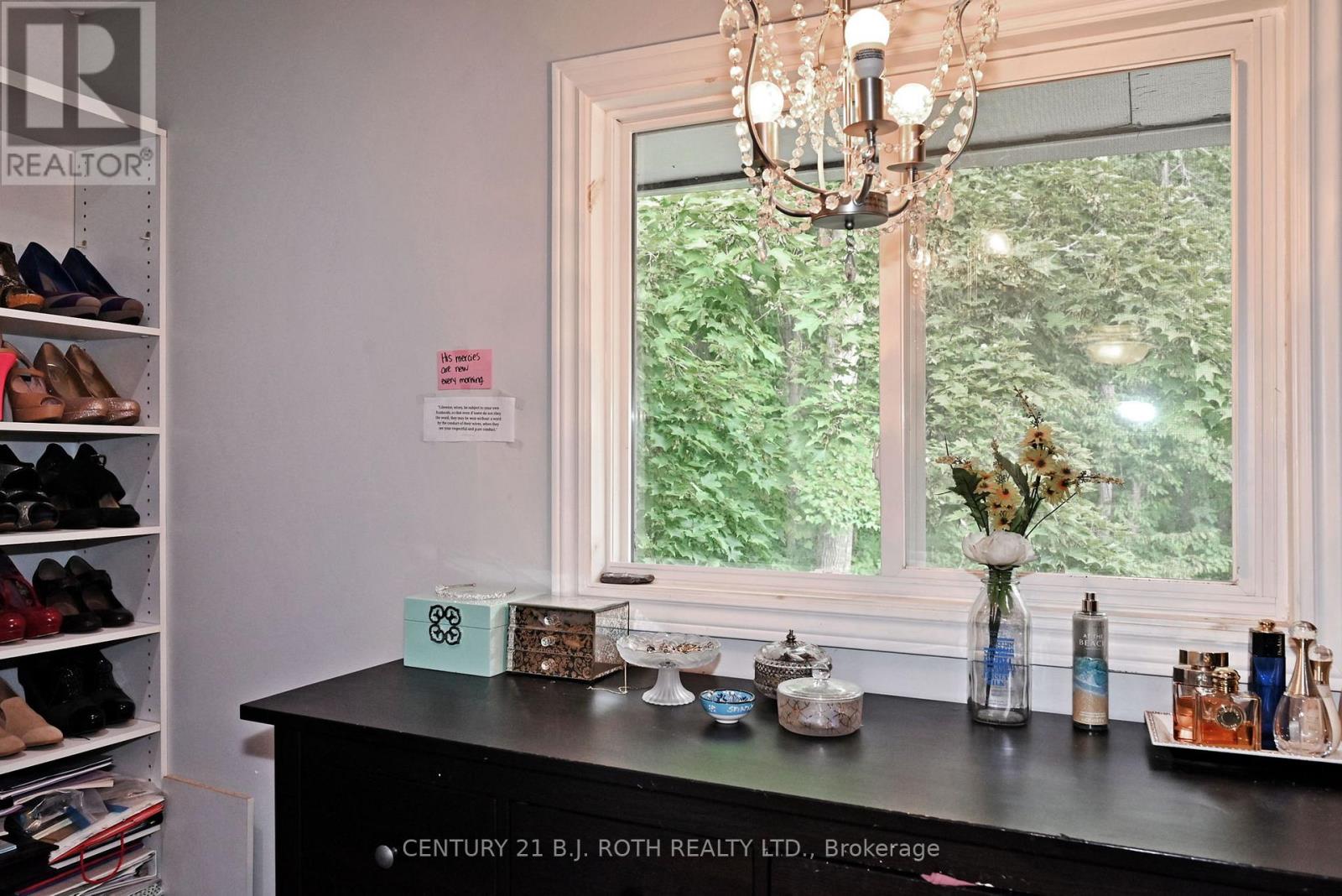 17956 Warden Avenue, East Gwillimbury, Ontario  L0G 1V0 - Photo 24 - N12291391