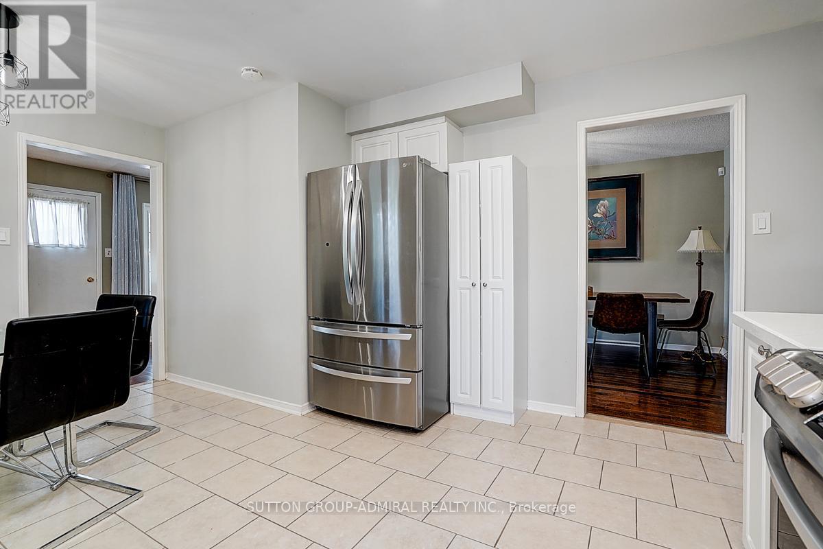 167 Wade Gate, Vaughan, Ontario  L4J 5X7 - Photo 18 - N12291394