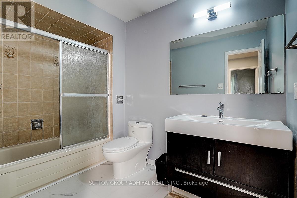 167 Wade Gate, Vaughan, Ontario  L4J 5X7 - Photo 27 - N12291394