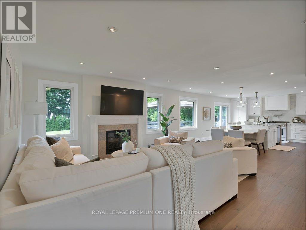Property at 27 CAIN COURT image 3