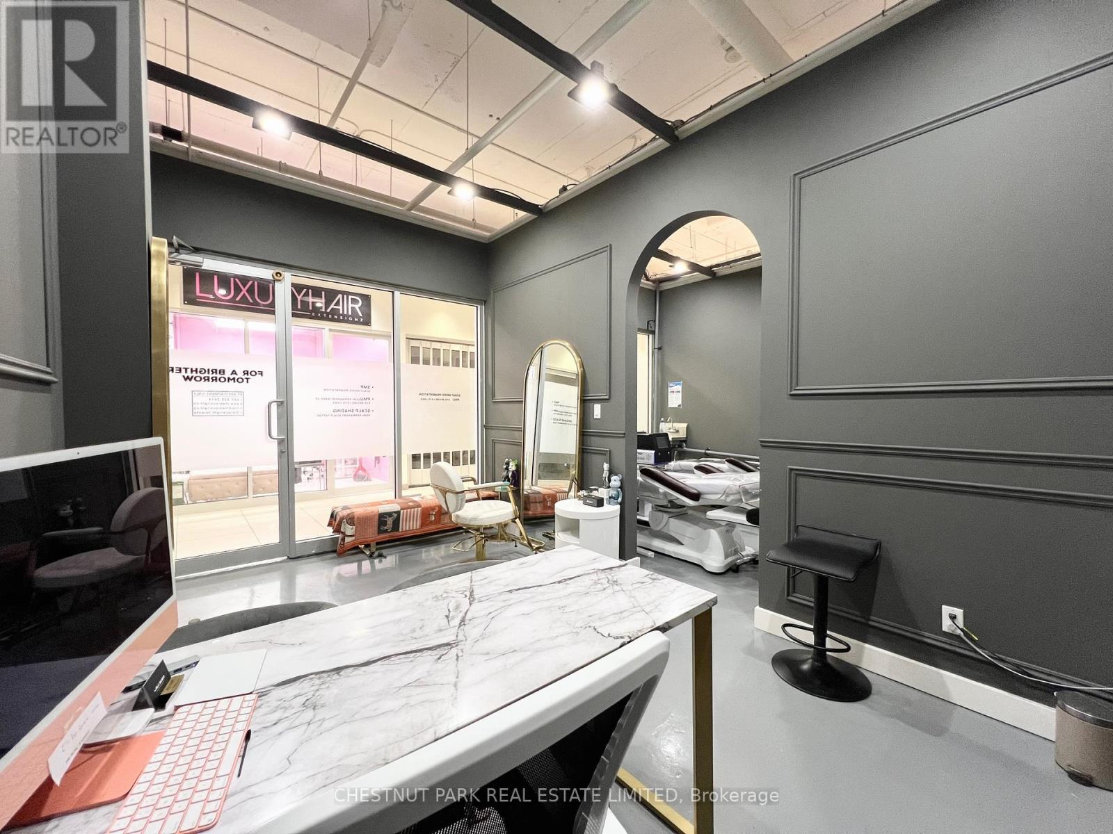 208 - 7181 Yonge Street, Markham, Ontario  L3T 0C7 - Photo 8 - N12291503