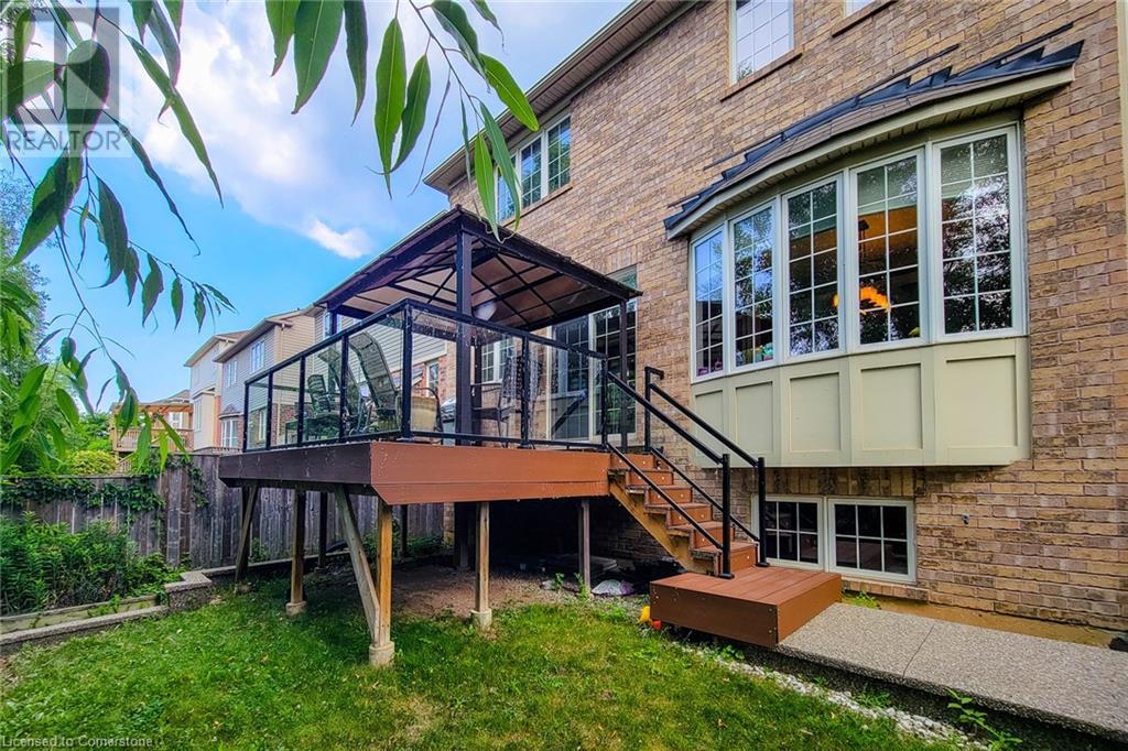 Property at 128 MONTREAL Circle image 4