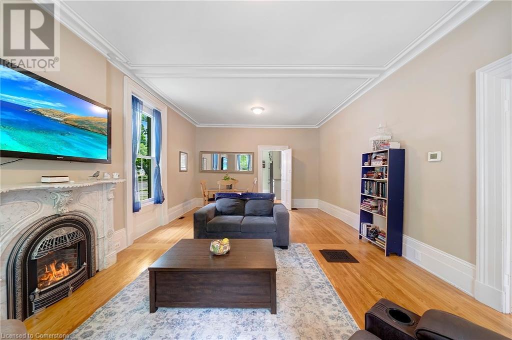 Property at 148 GRAHAM Street image 5