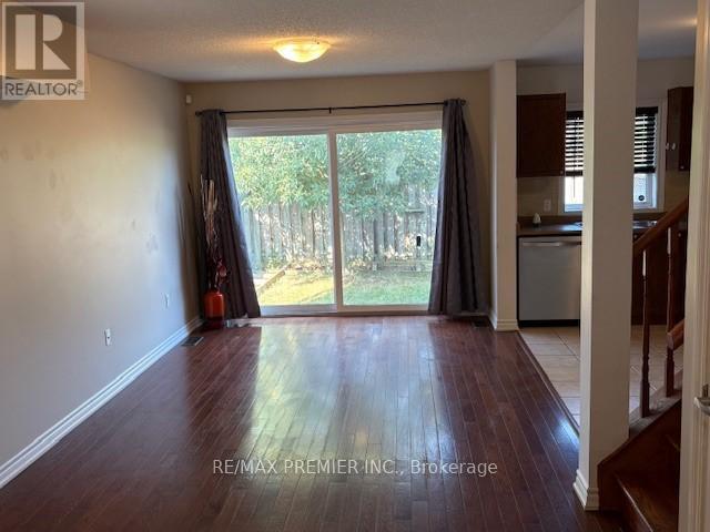 25 Southwoods Crescent, Barrie, Ontario  L4N 9P8 - Photo 10 - S12291433