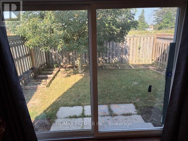 25 Southwoods Crescent, Barrie, Ontario  L4N 9P8 - Photo 24 - S12291433